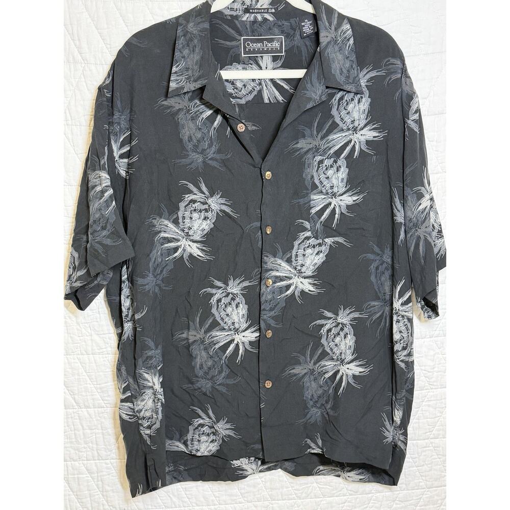 Ocean Pacific Menswear Silk Shirt size XL Pineapple Print Button Up Short Sleeve